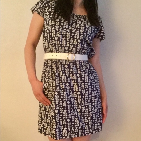2 for $15🎈White and blue flower print dress. - Picture 2 of 8